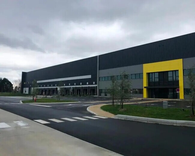 Plus de détails pour Industriel/Logistique à louer