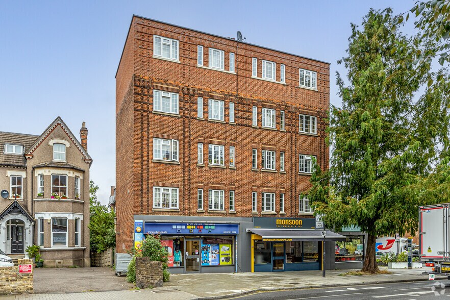 457 Norwood Rd, Londres à louer - Photo principale – Image 1 sur 3
