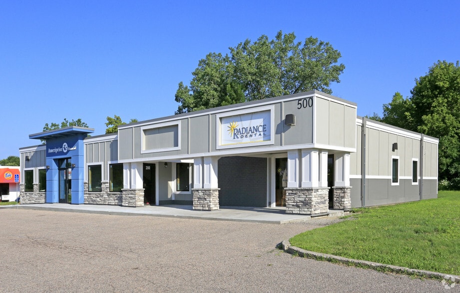 500 W 79th St, Chanhassen, MN à louer - Photo principale – Image 1 sur 1