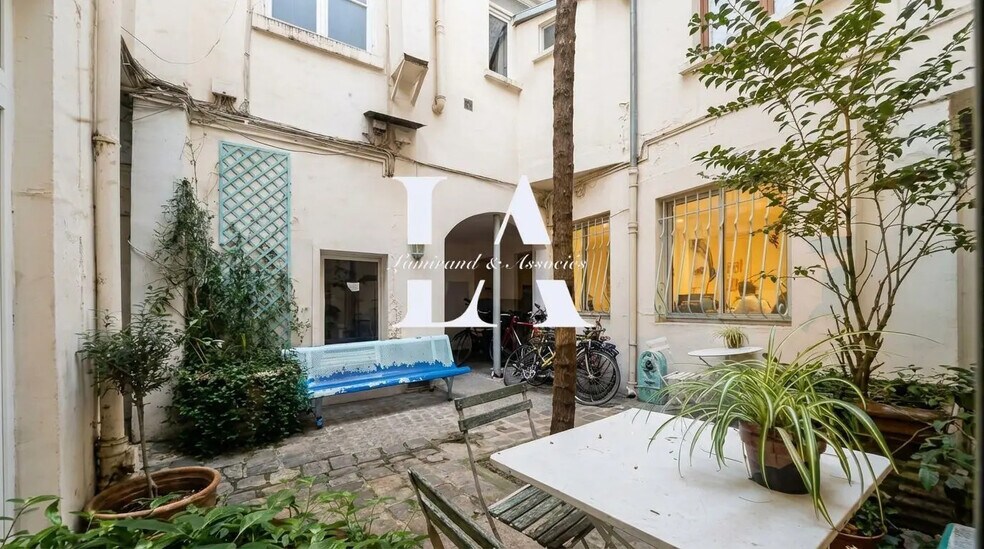 Bureau dans Paris à louer - Photo de l’immeuble – Image 1 sur 5