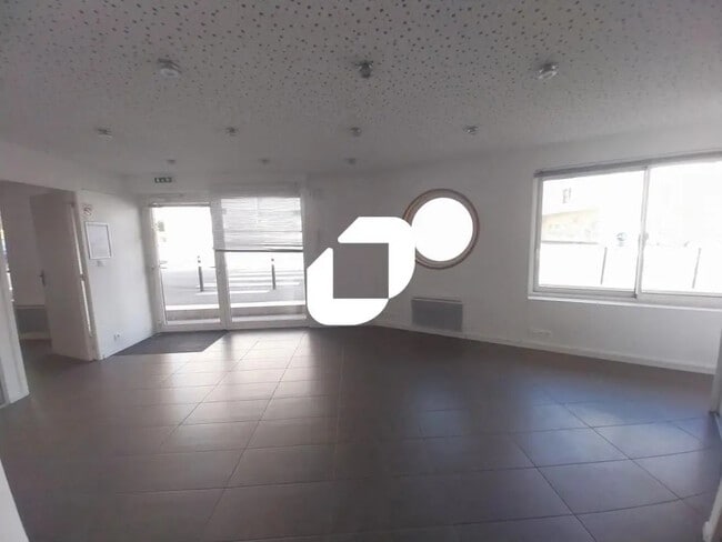 Plus de détails pour 2 Rue De La Mélinière, Nantes - Local commercial à louer