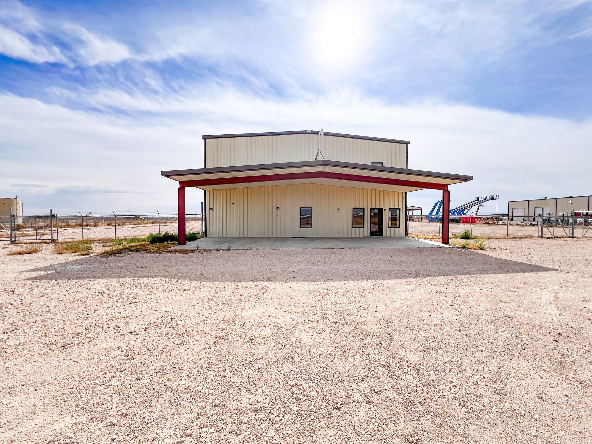 9003 W County Road 130, Midland, TX à louer Photo principale– Image 1 sur 22