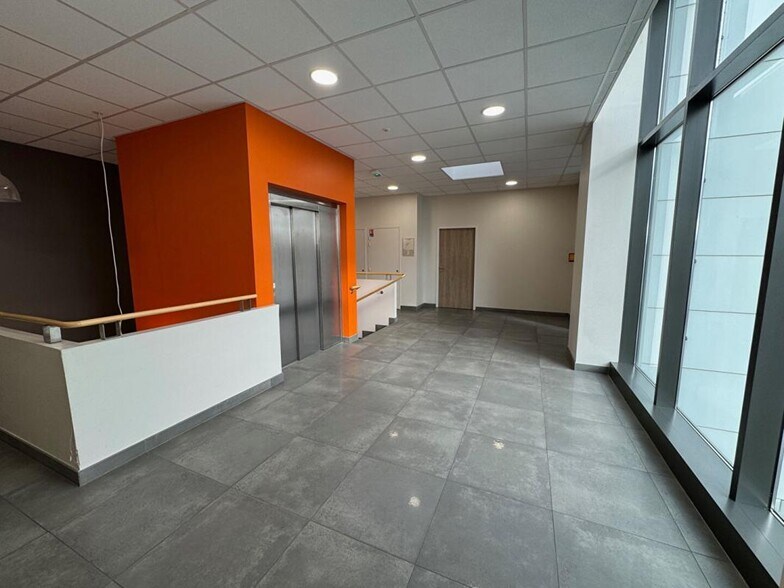 Bureau dans Muret à vendre - Photo de l’immeuble – Image 2 sur 5