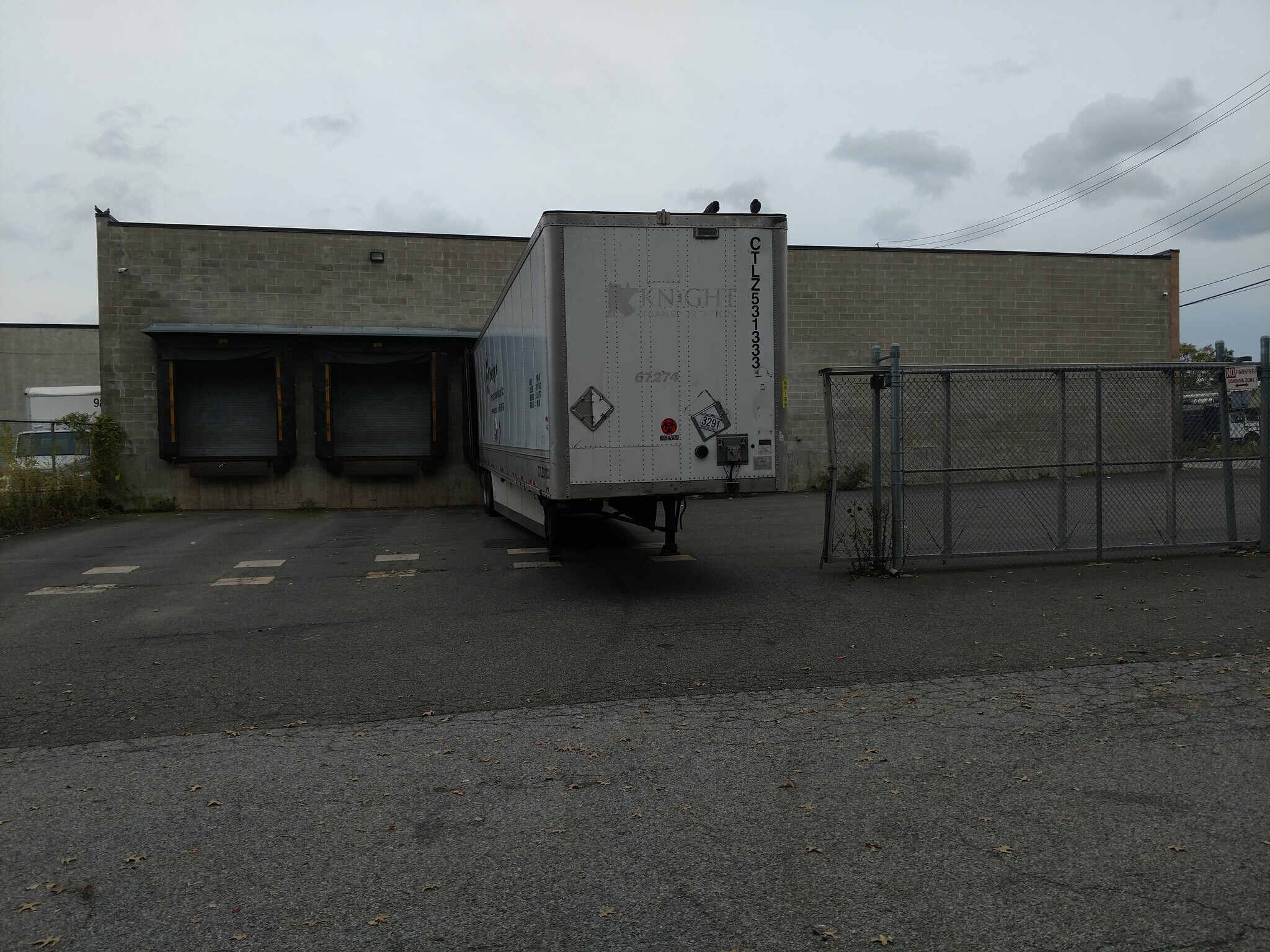 33 Baron Blvd, Staten Island, NY à louer Photo principale– Image 1 sur 18