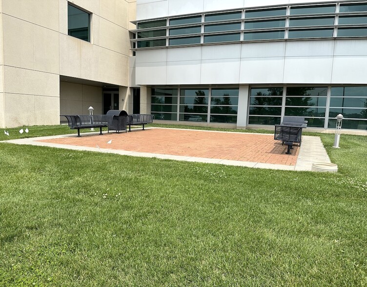 3270 Folkways Blvd, Lincoln, NE à louer - Photo de l’immeuble – Image 2 sur 14