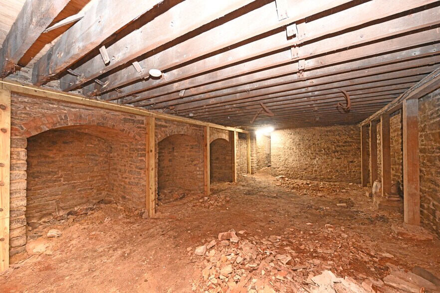 269 McMicken Ave, Cincinnati, OH à vendre - Photo de l’immeuble – Image 2 sur 37