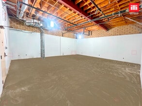 18356-18388 Clark St, Tarzana, CA à louer Photo intérieure– Image 1 sur 3