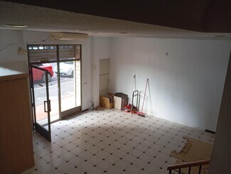 Plus de détails pour Local commercial à vendre