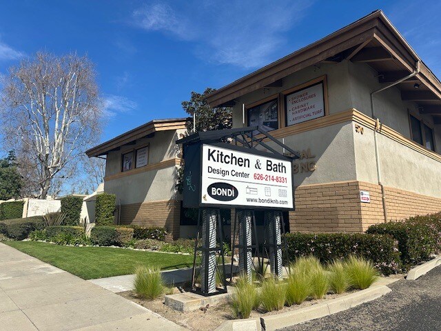 570 S Beach Blvd, La Habra, CA à louer Photo principale– Image 1 sur 14