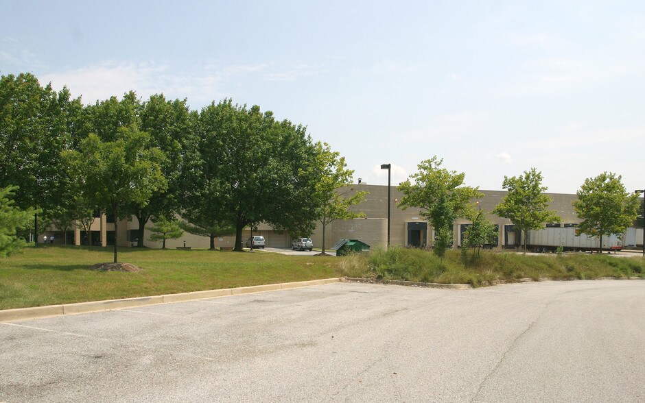 8611 Larkin Rd, Savage, MD à vendre - Photo de l’immeuble – Image 2 sur 4
