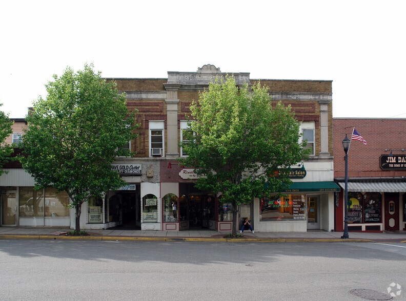 104 Park Ave, Rutherford, NJ à louer - Photo de l’immeuble – Image 2 sur 4