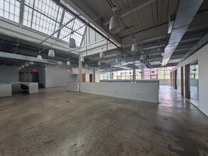 160 Van Brunt St, Brooklyn, NY à louer Photo intérieure– Image 2 sur 4