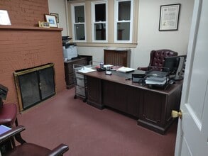 64 Hilton Ave, Hempstead, NY à louer Photo intérieure– Image 1 sur 1