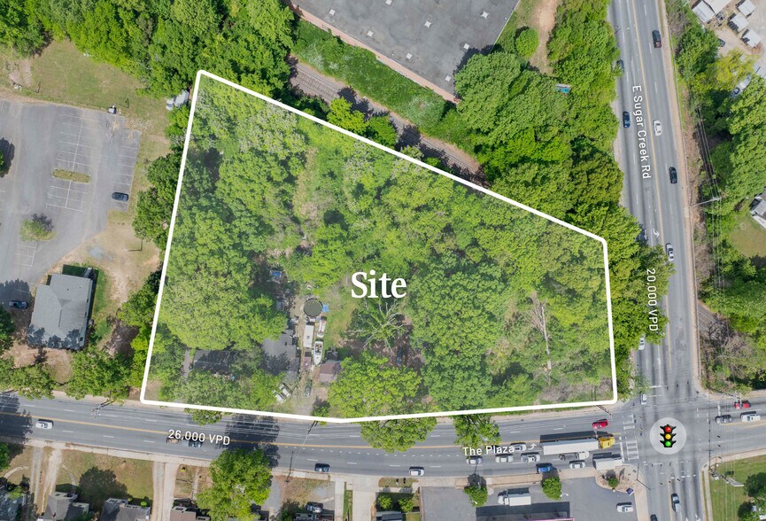 3921-3945 The Plaza, Charlotte, NC à louer - Photo de l’immeuble – Image 3 sur 5