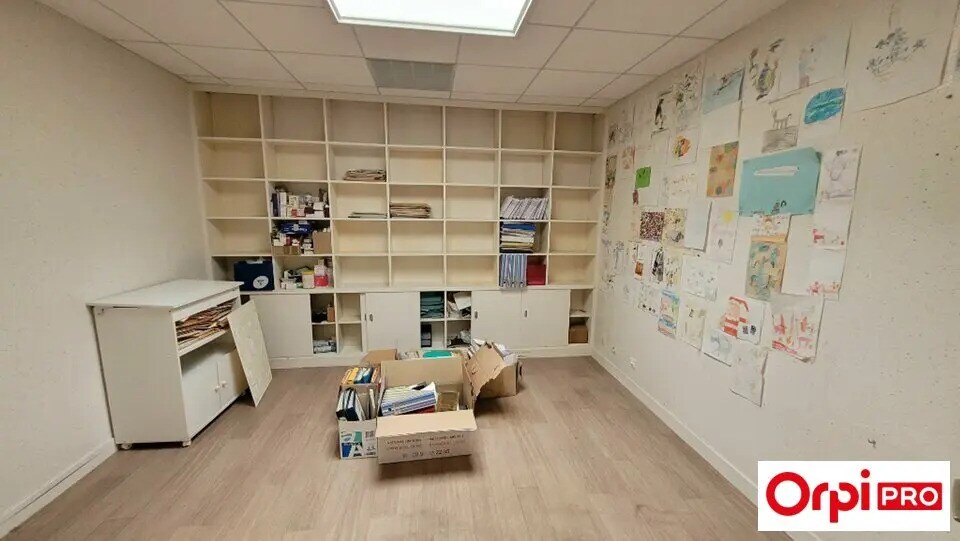 Bureau dans Saint-Brieuc à louer - Photo intérieure – Image 2 sur 7