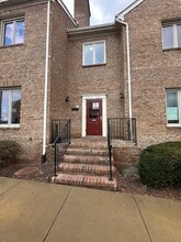 3921-3951 University Dr, Fairfax, VA à louer Photo intérieure– Image 2 sur 13