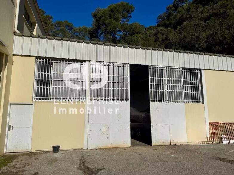 Industriel/Logistique dans Nice à louer - Photo de l’immeuble – Image 1 sur 9