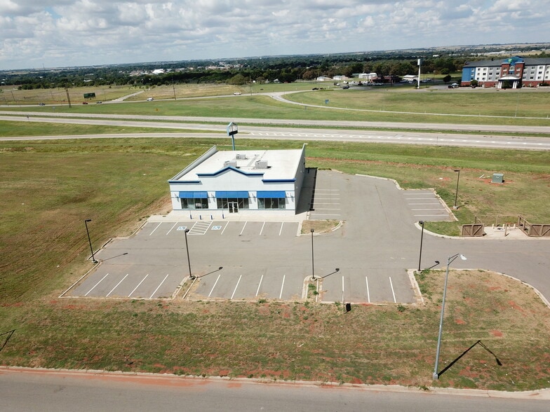 401 Regional Dr, Elk City, OK à louer - Aérien – Image 3 sur 7