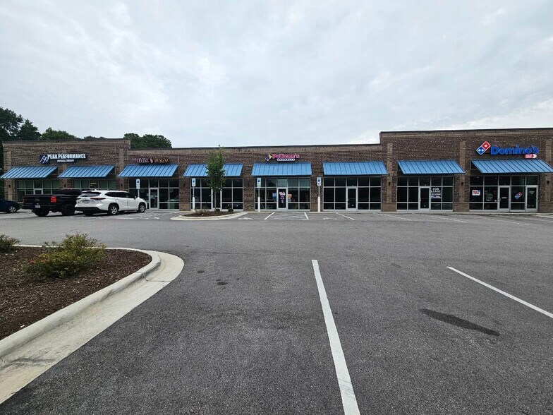 2509 Piney Green Rd, Jacksonville, NC à louer - Photo de l’immeuble – Image 3 sur 6