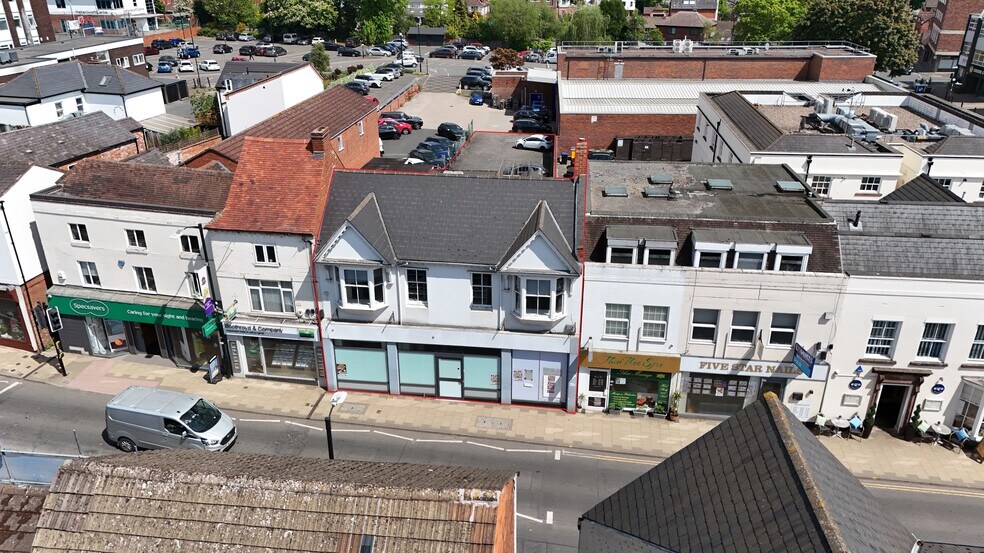 21-23 The Square, Kenilworth à louer - Photo de l’immeuble – Image 1 sur 11