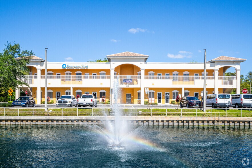 4110 Davie Road Ext, Hollywood, FL à vendre - Photo principale – Image 1 sur 5