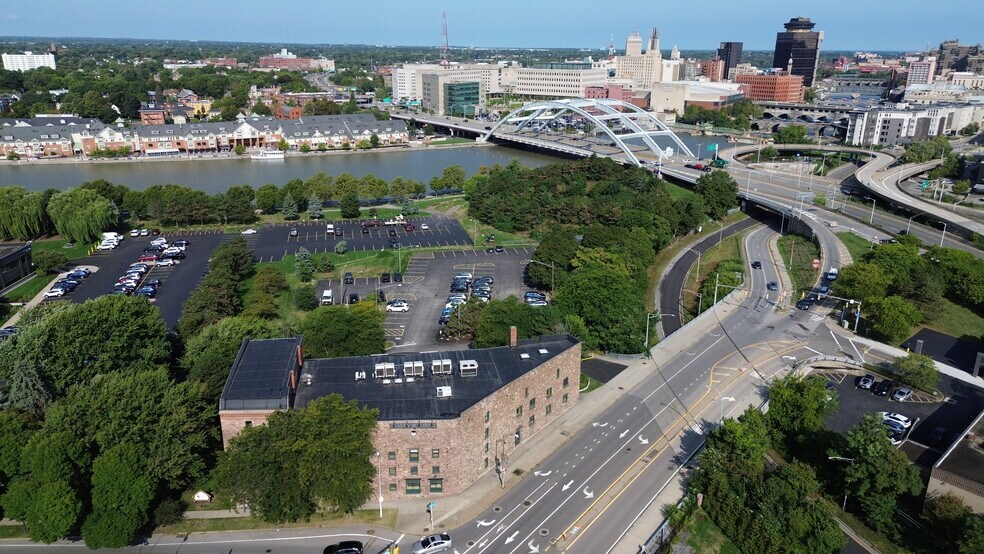 1 Mt Hope Ave, Rochester, NY à vendre - Photo de l’immeuble – Image 2 sur 29