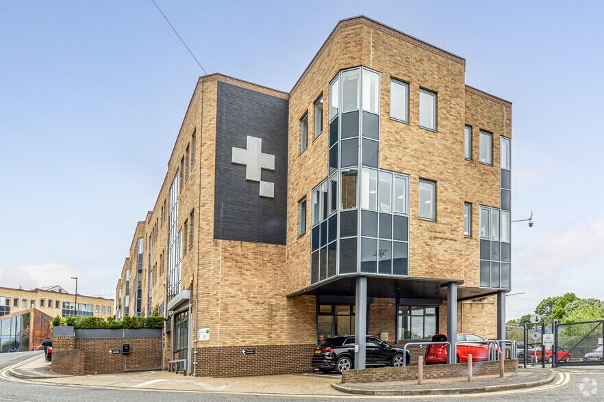 25-41 Tileyard Rd, Londres à louer - Photo de l’immeuble – Image 3 sur 3