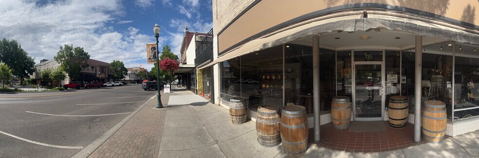 115 E Main St, Walla Walla, WA à louer - Photo de l’immeuble – Image 3 sur 17