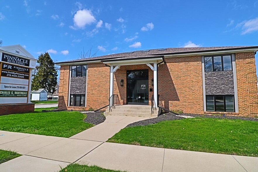 701 Lincolnway, Valparaiso, IN à louer - Photo principale – Image 1 sur 7