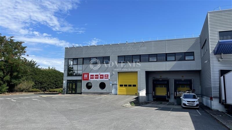 5 Boulevard Jean Monnet, Combs-la-Ville à louer - Photo de l’immeuble – Image 2 sur 9