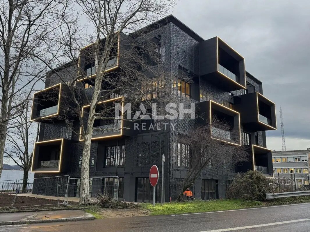 Bureau dans Saint-Étienne à louer Photo de l’immeuble– Image 1 sur 15