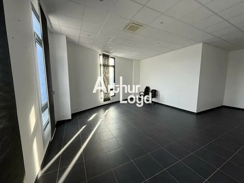 Bureau dans Fréjus à vendre - Photo intérieure – Image 1 sur 4