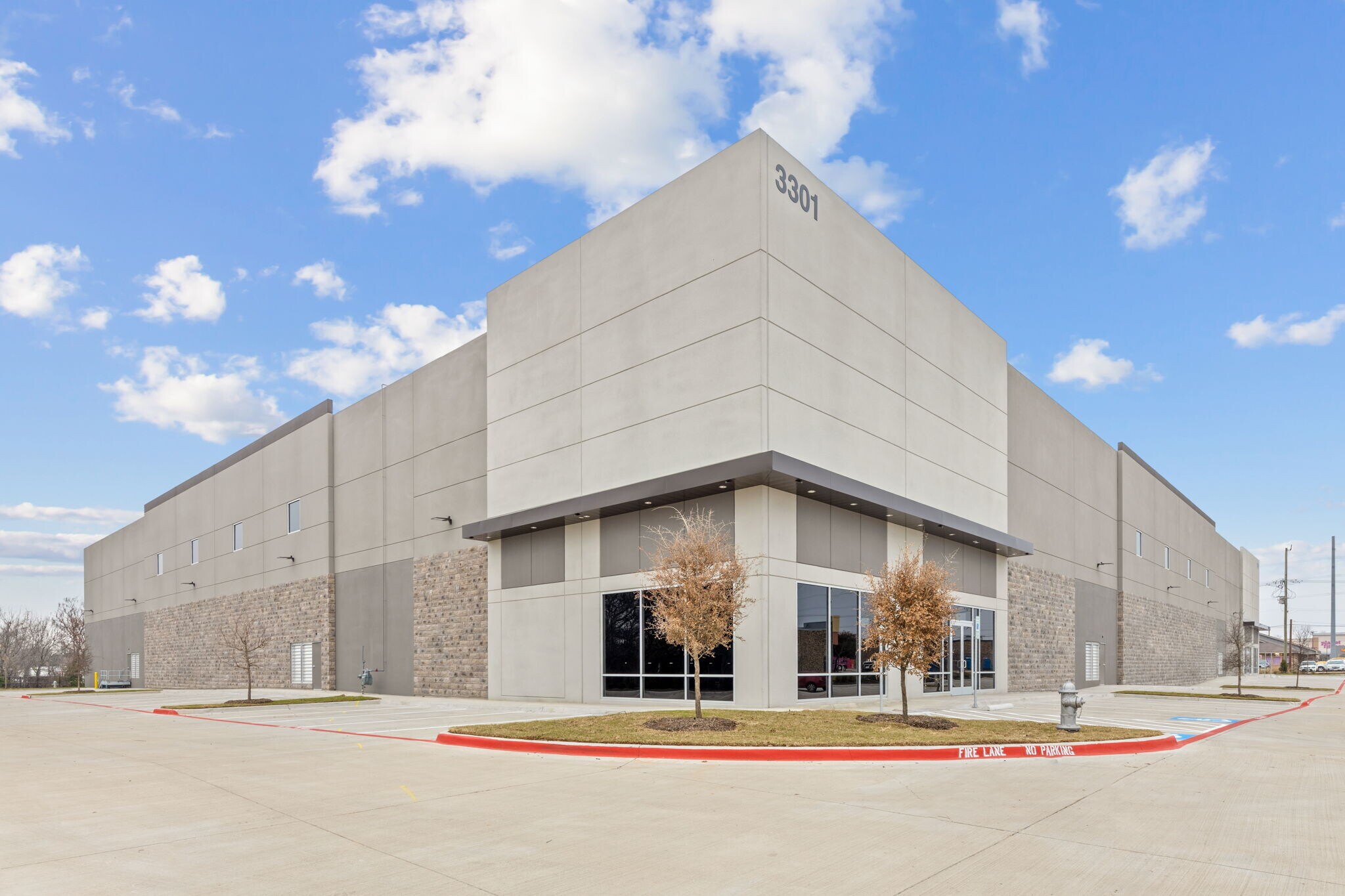 3301 Enterprise Dr, Rowlett, TX à vendre Photo de l’immeuble– Image 1 sur 46