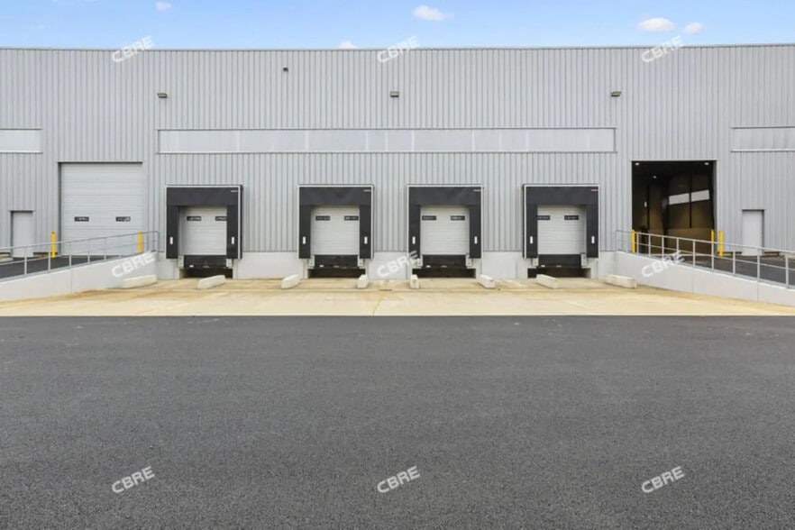 Bureau dans Wissous à louer - Photo de l’immeuble – Image 1 sur 17