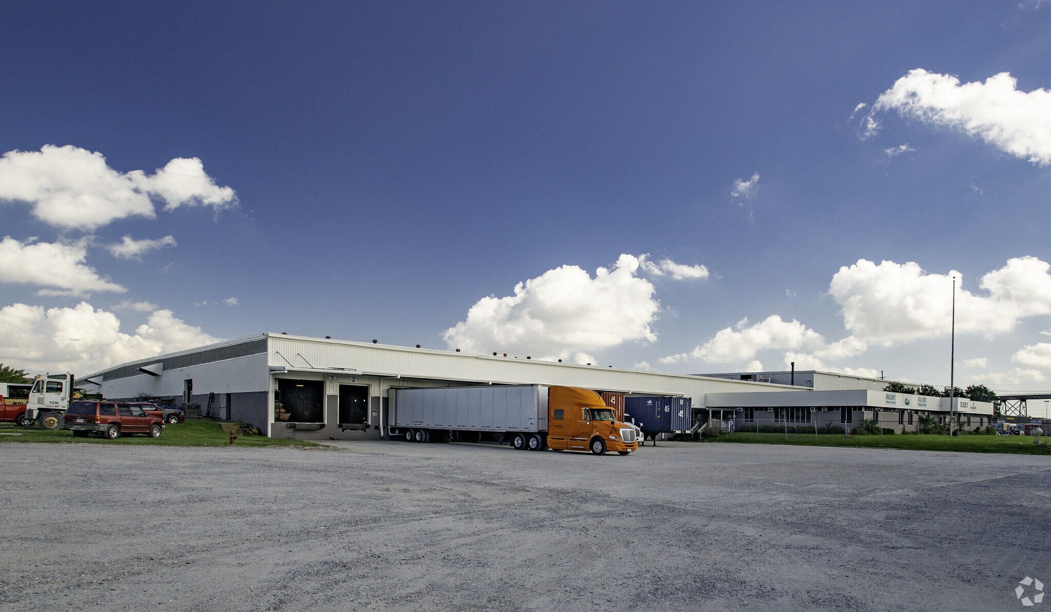 5301 Jefferson Hwy, New Orleans, LA à louer Photo principale– Image 1 sur 9