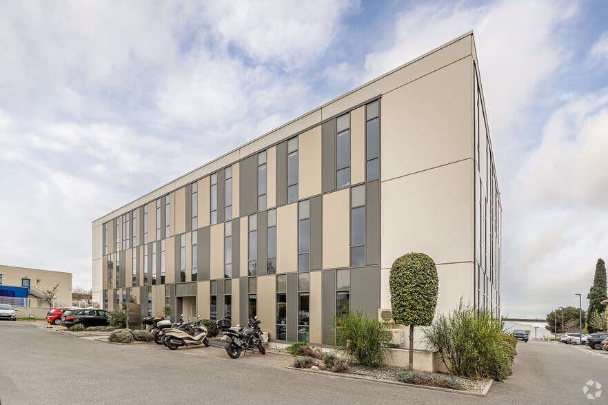 12 Rue Pascal Xavier Coste, Marseille à vendre - Photo de l’immeuble – Image 2 sur 3