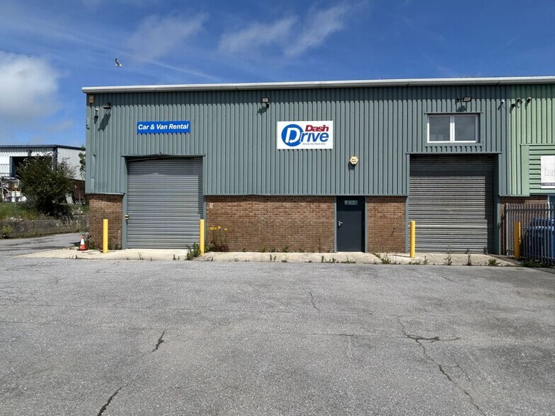 Kingsmill Rd, Saltash à louer - Photo de l’immeuble – Image 3 sur 5