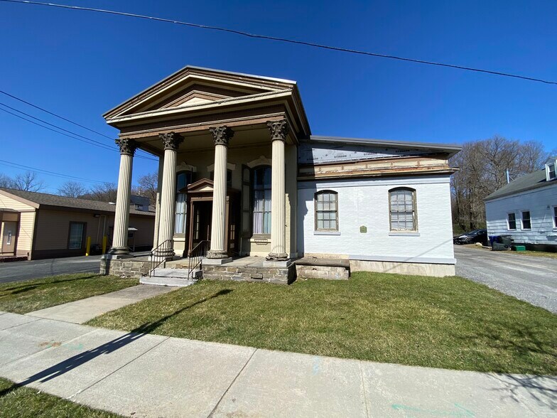 75 E Main St, Morrisville, NY à vendre - Photo de l’immeuble – Image 3 sur 25