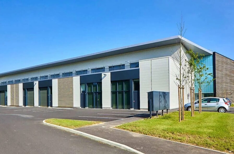 Bureau dans Serris à louer - Photo de l’immeuble – Image 1 sur 10