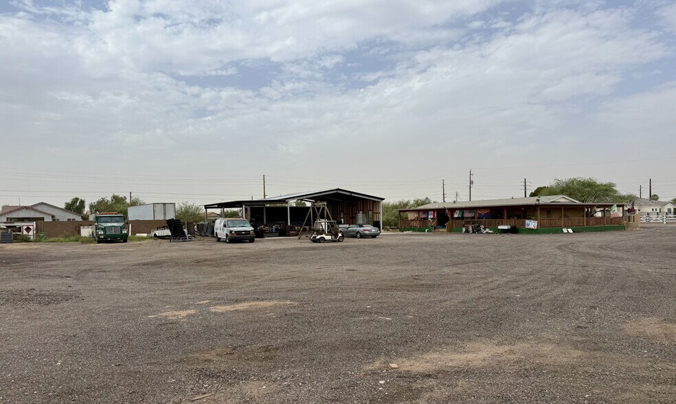 5811 S 46th Ave, Laveen, AZ à vendre - Photo de l’immeuble – Image 3 sur 6