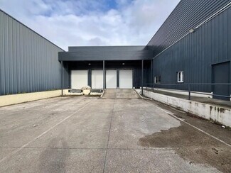 Plus de détails pour Bureau, Industriel/Logistique à louer