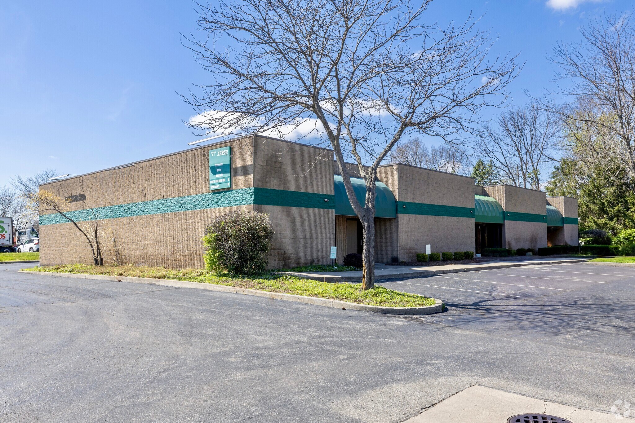 12960 Stonecreek Dr, Pickerington, OH à louer Photo principale– Image 1 sur 6