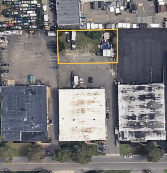 95 Schmitt Blvd, Farmingdale, NY à louer - Photo de l’immeuble – Image 3 sur 5