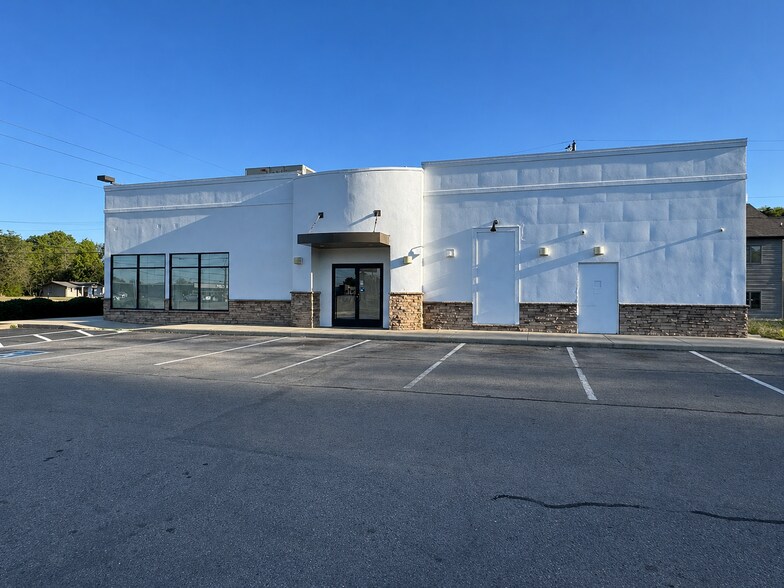 2136 6th Ave SE, Decatur, AL à vendre - Photo principale – Image 1 sur 8