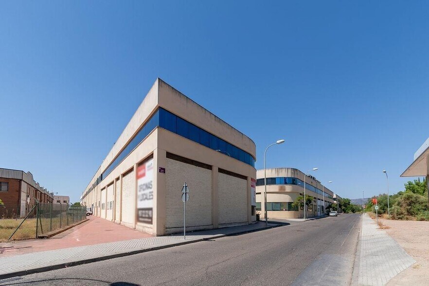 Bureau dans Córdoba, Córdoba à vendre - Photo de l’immeuble – Image 1 sur 11