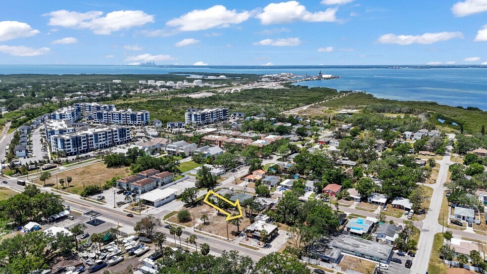 6719 S West Shore Blvd, Tampa, FL à vendre - Photo principale – Image 1 sur 14