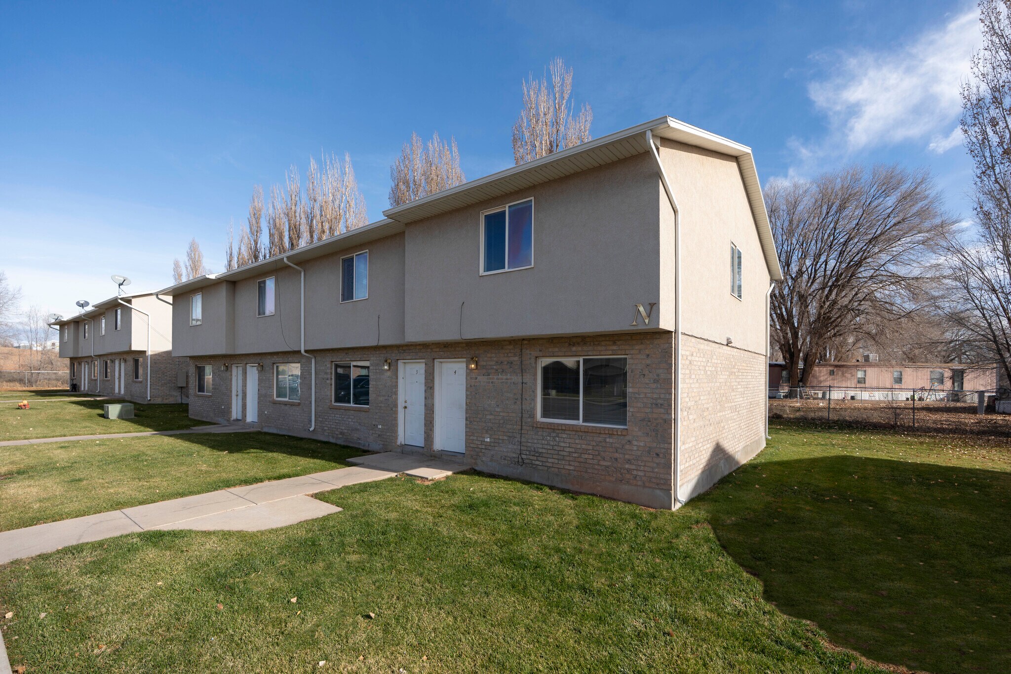 275-360 S 300 E, Roosevelt, UT à vendre Photo principale– Image 1 sur 29