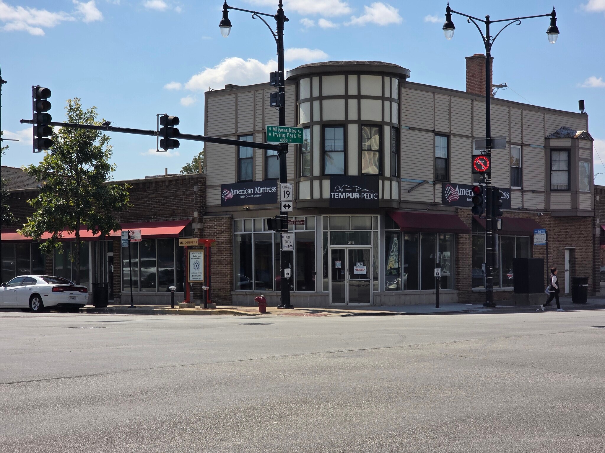 4801-4821 W Irving Park Rd, Chicago, IL à louer Photo intérieure– Image 1 sur 4