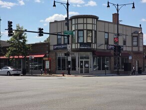 4801-4821 W Irving Park Rd, Chicago, IL à louer Photo intérieure– Image 1 sur 4