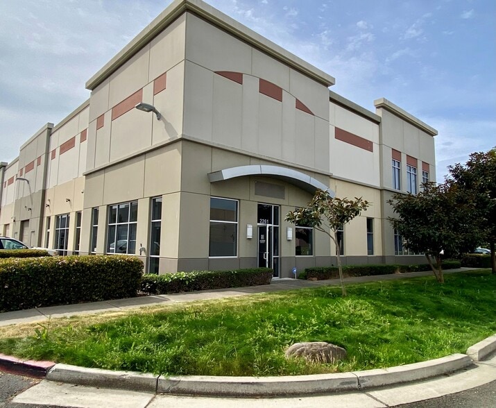 2261 Harbor Bay Pky, Alameda, CA à vendre - Photo de l’immeuble – Image 1 sur 15
